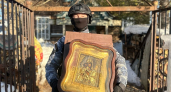 В Удмуртии судебные приставы изъяли более ста старинных икон из-за условий хранения