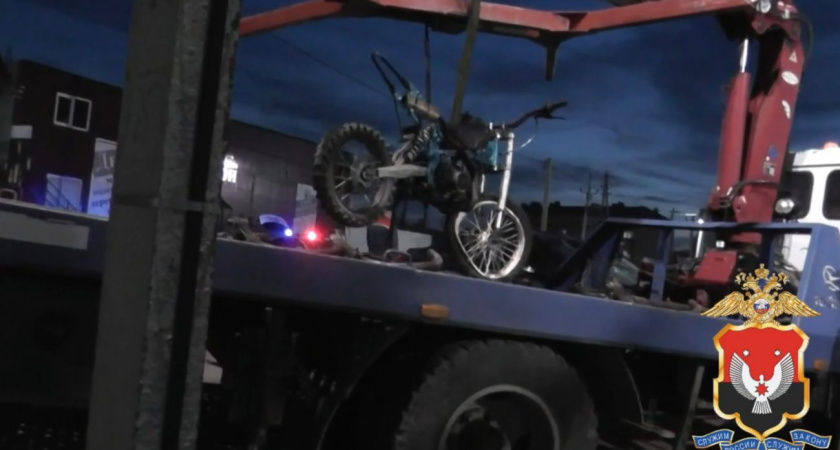 В Удмуртии нетрезвый подросток на питбайке попал в ДТП