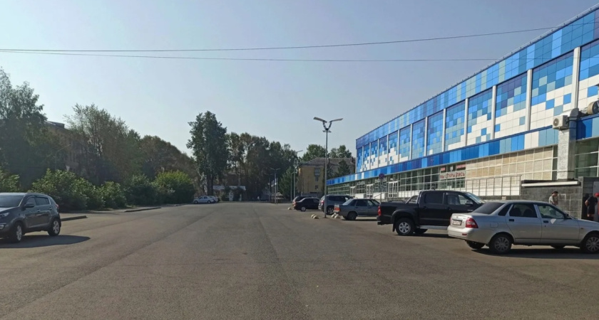 Парковку у Ледового закроют перед Днем города