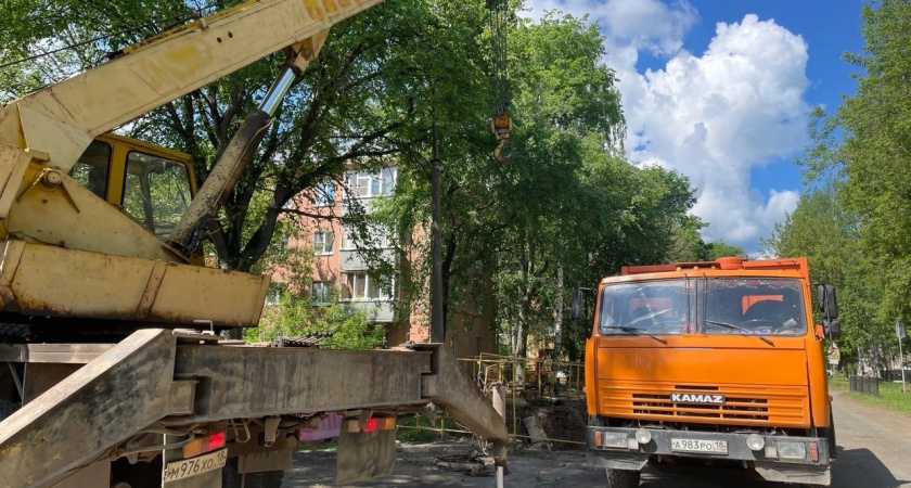 В Глазове на на улице Тани Барамзиной заканчивают капремонт теплотрассы