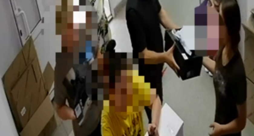 В Удмуртии предстанет перед судом администратор пункта выдачи заказов за мошенничество на сумму почти 600 тысяч рублей