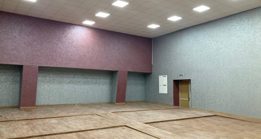 В Глазовском районе отремонтировали районный дом культуры «Искра» в д. Штанигурт