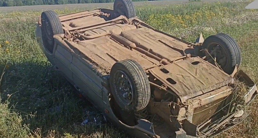 19-летняя девушка погибла в автомобиле пьяного 16-летнего подростка в Удмуртии