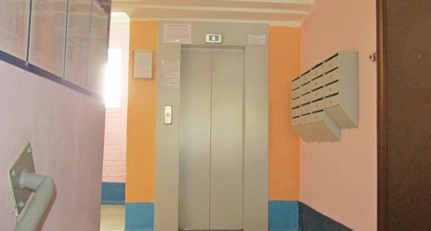 В Глазове закончили менять лифты