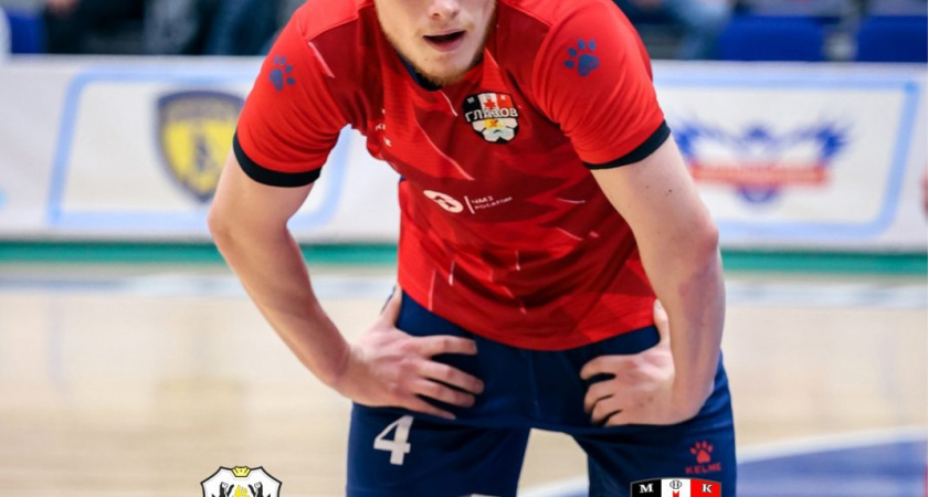 Глазовские футболисты проиграли в первых матчах Высшей лиги по мини-футболу