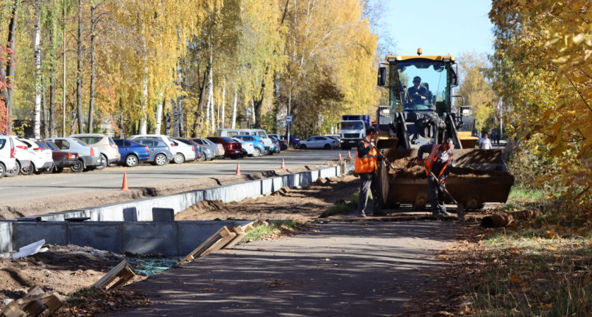 В Глазове продолжаются дорожные работы на улице Белова