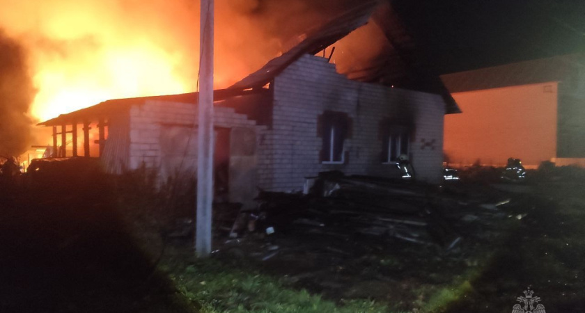 В Ижевске сгорел частный дом