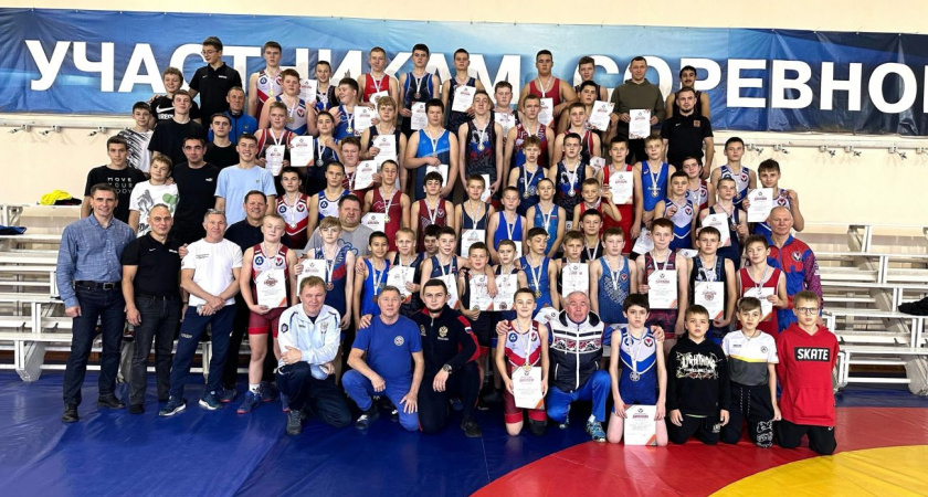 Спортсмены по греко-римской борьбе из Глазова вновь привезли медали