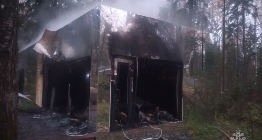 Гостевой домик сгорел в Удмуртии