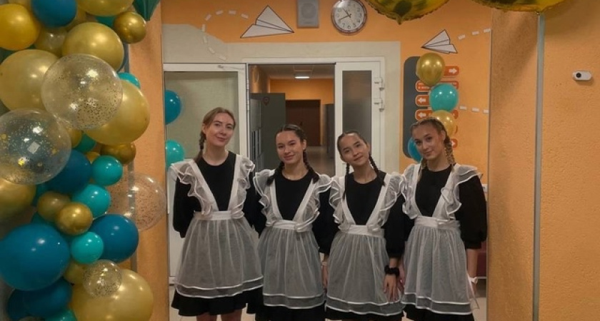 Гимназия №8 в Глазове отметила 65-летний юбилей