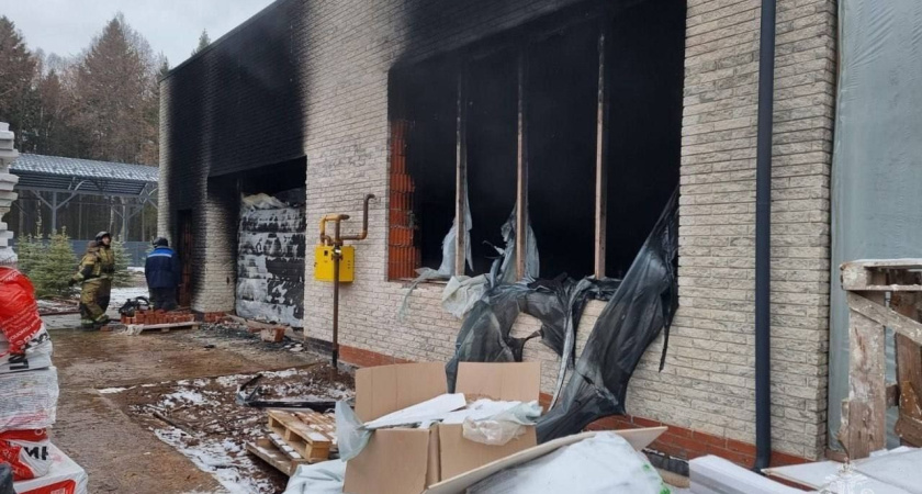 В Завьяловском районе Удмуртии сгорел недостроенный дом