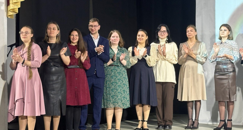 Молодые учителя Глазова демонстрируют свое мастерство