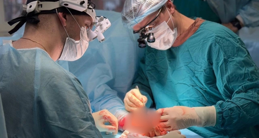 Хирурги из Удмуртии восстановили кисть пациенту