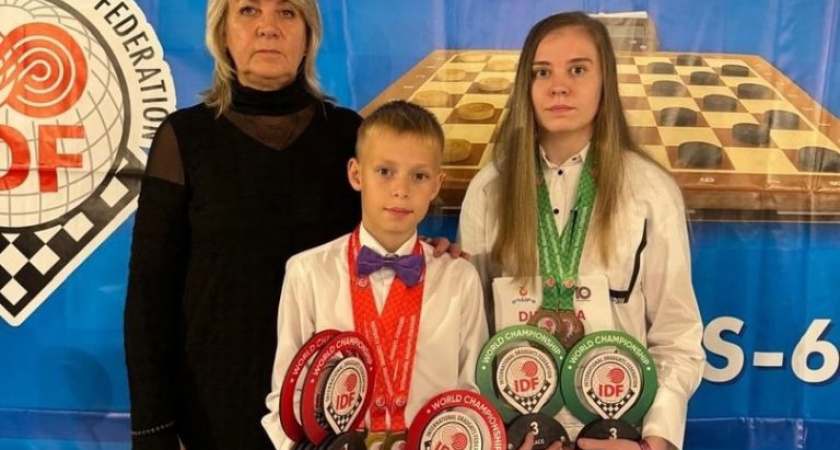 Школьник из Удмуртии завоевал звание лучшего шашиста