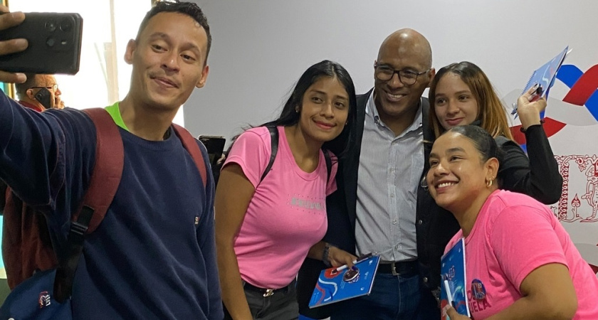 Глазовский университет организовал фестиваль русского языка в Венесуэле