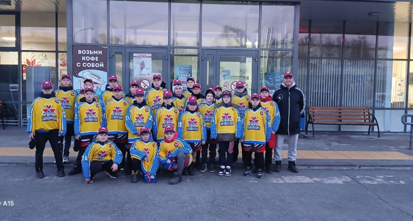 Юные хоккеисты Глазова отличились на турнире