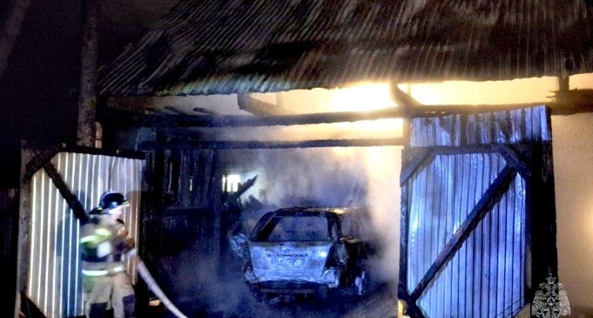 Легковой автомобиль сгорел в Удмуртии