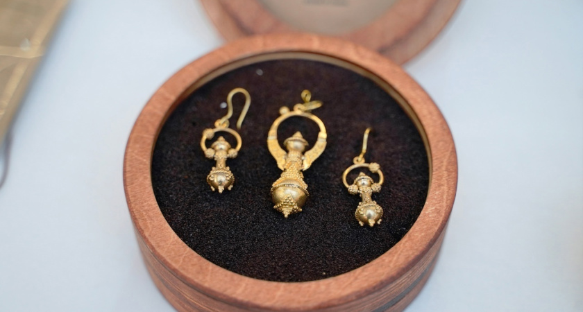 Работу мастеров из Глазова высоко оценили в финале Х Всероссийского конкурса «Туристический сувенир» (18+)