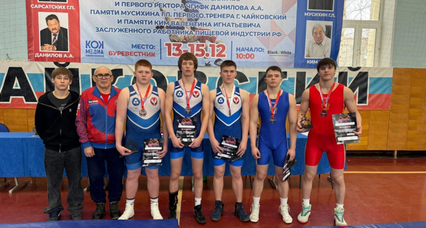 Глазовские борцы вновь вернулись домой с медалями