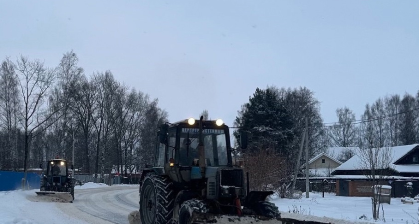 Администрация Глазова привлекает дополнительную технику для уборки снега