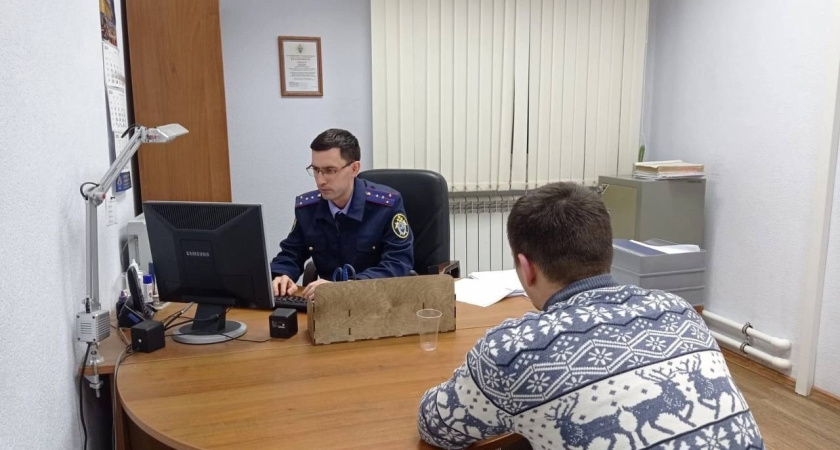 Перед судом предстанет житель Удмуртии за наезд на своем автомобиле на инспектора ДПС