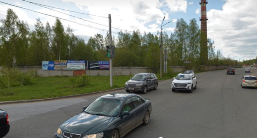 На перекрестке улиц Юкаменская-Драгунова в Глазове (около «Металлиста») изменился режим работы светофора