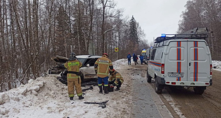 Из-за столкновения двух авто в Удмуртии пострадал ребенок и двое взрослых