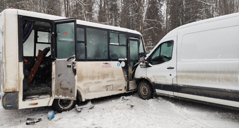 Семь человек пострадали в ДТП на автодороге «Ижевск -Ува»