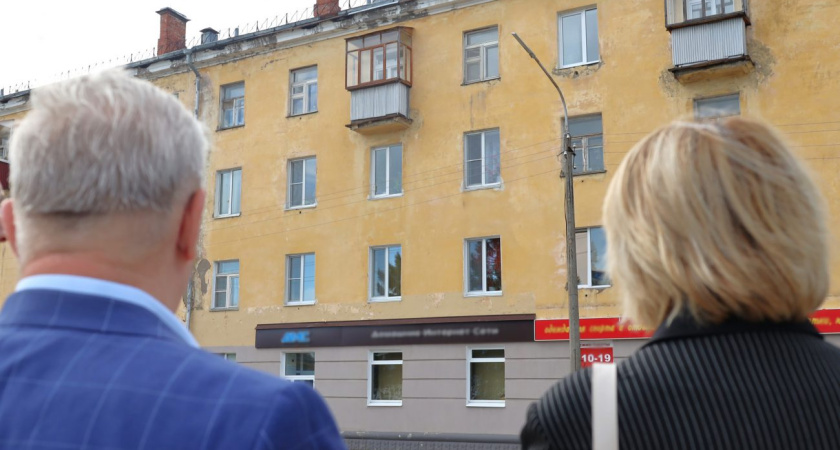 В Глазове обновят фасады нескольких домов по улице Кирова