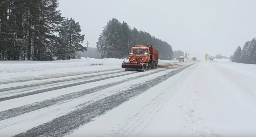 Дорожная техника дежурит во всех районах Удмуртии 