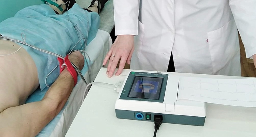 В Удмуртии продолжают укомплектовывать ФАПы нужной медтехникой