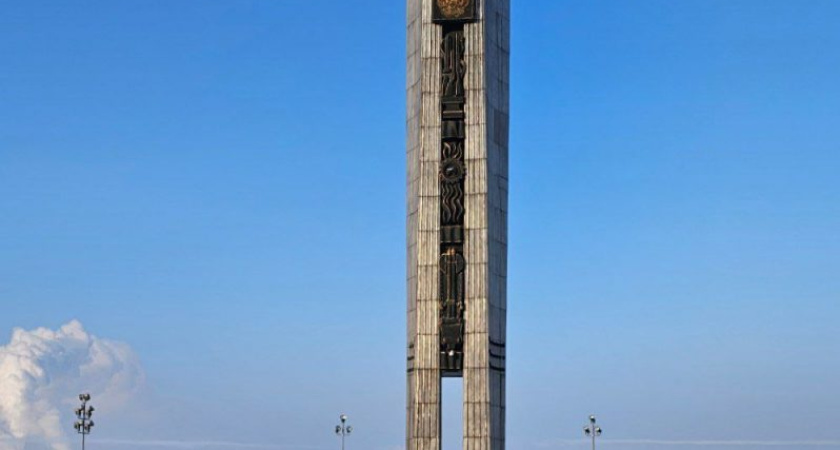 В Ижевске частично обновят монумент «Навеки с Россией»