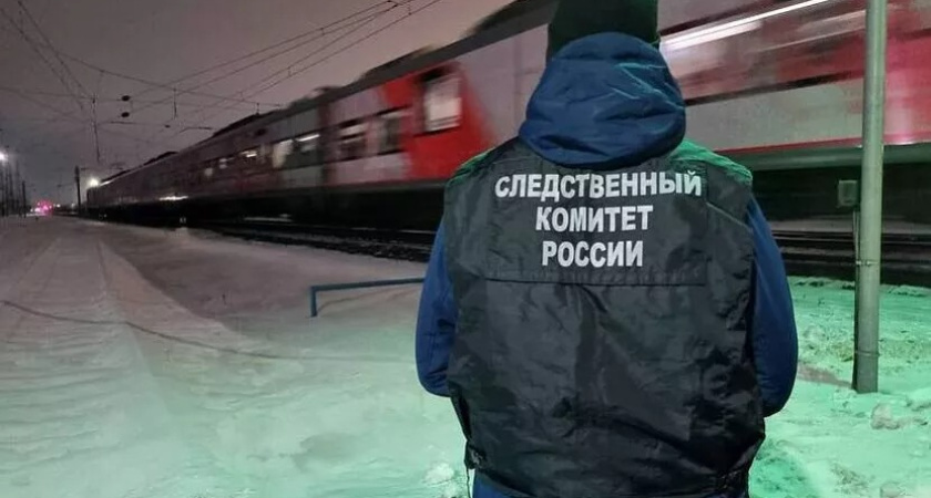 Мужчина погиб под колесами поезда на участке между станциями Глазов и Кожиль
