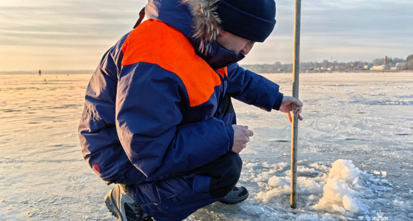 Спасатели Удмуртии напоминают об опасности весеннего льда