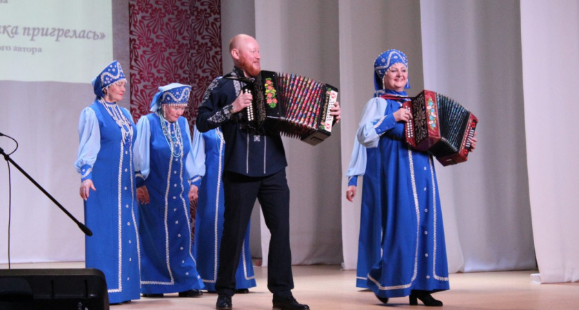 В Удмуртии прошел III Республиканский фестиваль-конкурс "Песни в ладонях" (0+), посвященный музыканту, удмуртскому композитору Геннадию Матвееву