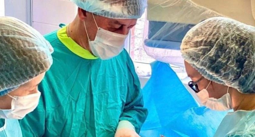 В Удмуртии врачи провели сложную гинекологическую операцию беременной женщине