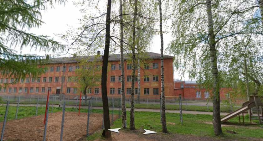 Капитальный ремонт во втором корпусе Короленко, 8 в Глазове обойдется в 40 миллионов рублей