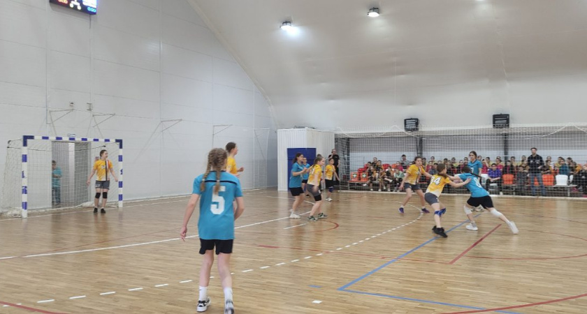 Сегодня в Глазове завершается Международный турнир по гандболу (0+)