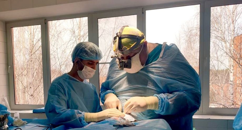 Врачи из Удмуртии борются за жизнь малыша, который появился на свет раньше срока