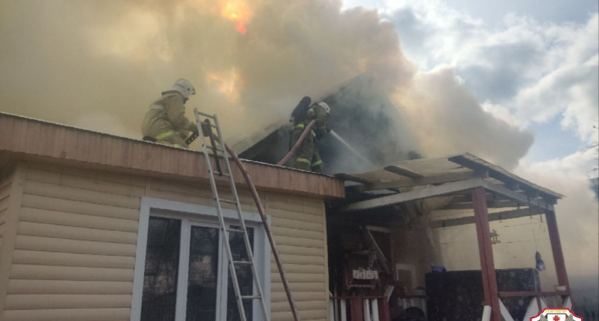 Жилой дом чуть не сгорел из-за пылесоса в Удмуртии