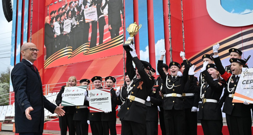 В День Победы глазовчане выступили на параде в Ижевске