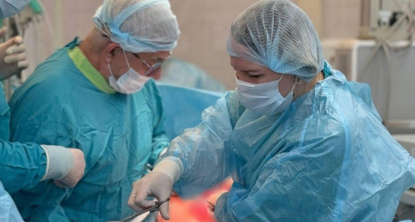 Врачи в Удмуртии спасли жизнь девочки, родившейся с весом всего 690 граммов