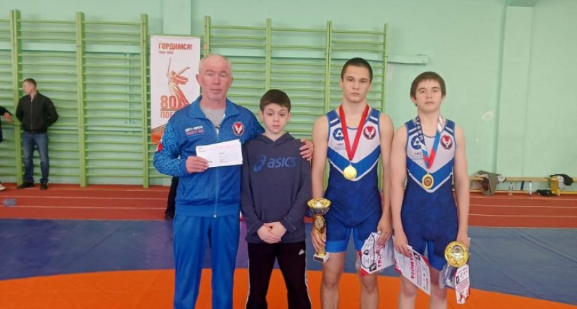 Глазовские борцы выступили на престижном турнире
