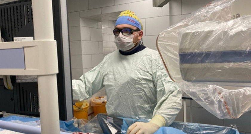 В Региональном сосудистом центре Удмуртии впервые провели операцию по коронарному стентированию