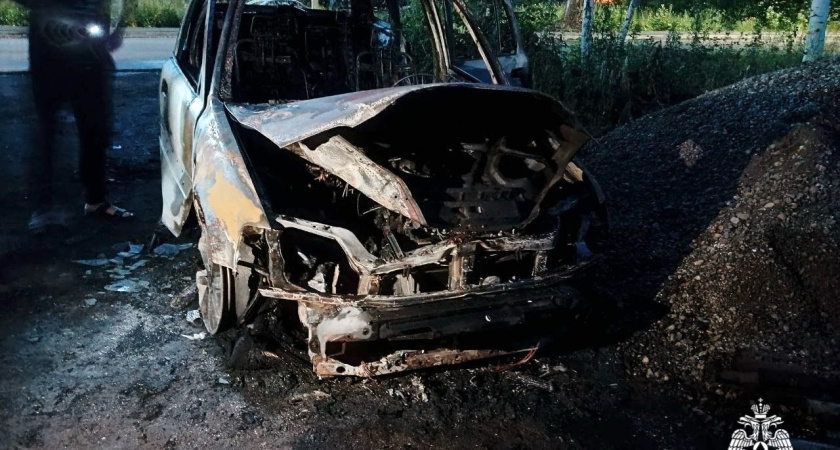 Ремонт автомобиля обернулся пожаром в Удмуртии