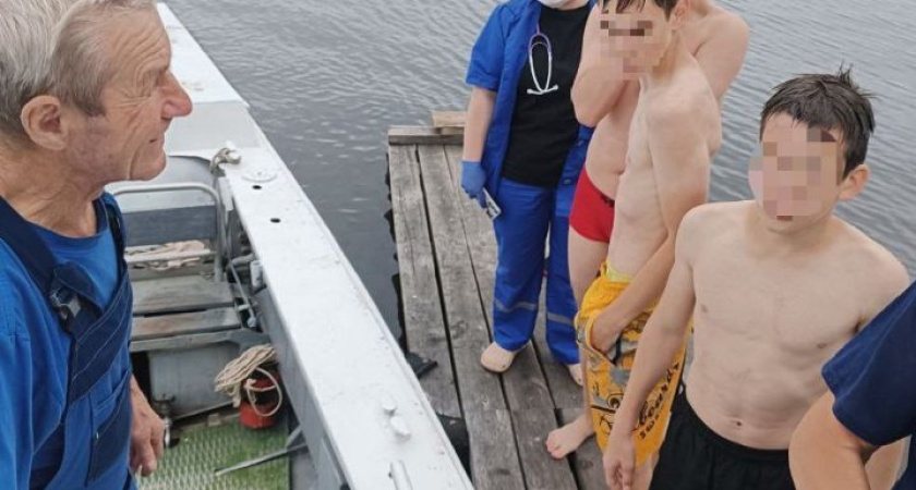 ️Трое подростков чуть не утонули на воткинском пруду