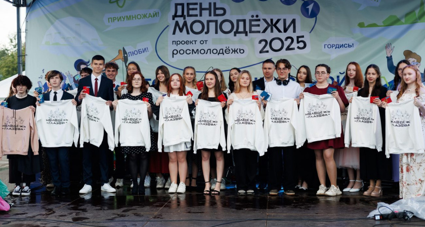 28 глазовских выпускников закончили школы с медалью