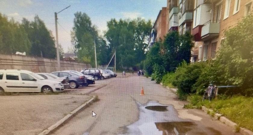 В Глазове подросток-мотоциклист мотоциклист сбил пешехода