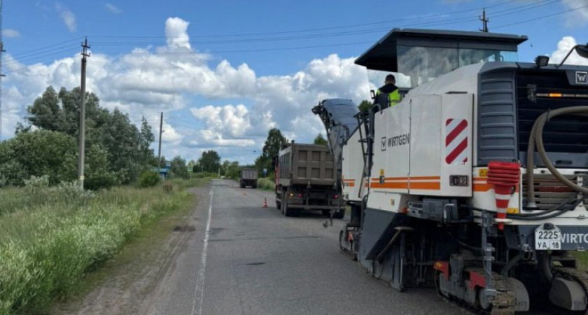 Участок дороги Камбарка – граница Пермского края начали ремонтировать в Удмуртии