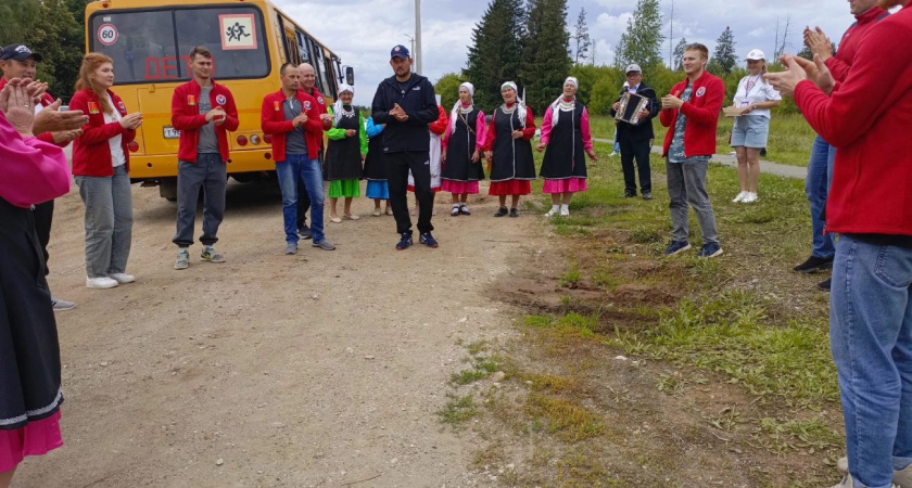 Спортсмены из Глазовского района участвуют в Республиканских сельских летних спортивных играх